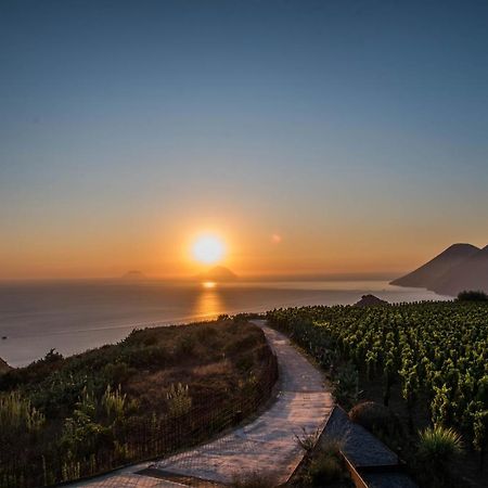 Tenuta Di Castellaro Winery & Resort 리파리 외부 사진
