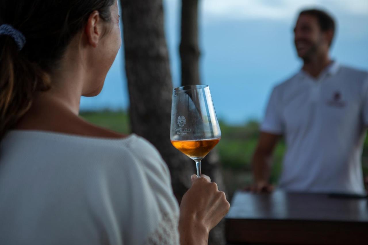 Tenuta Di Castellaro Winery & Resort 리파리 외부 사진