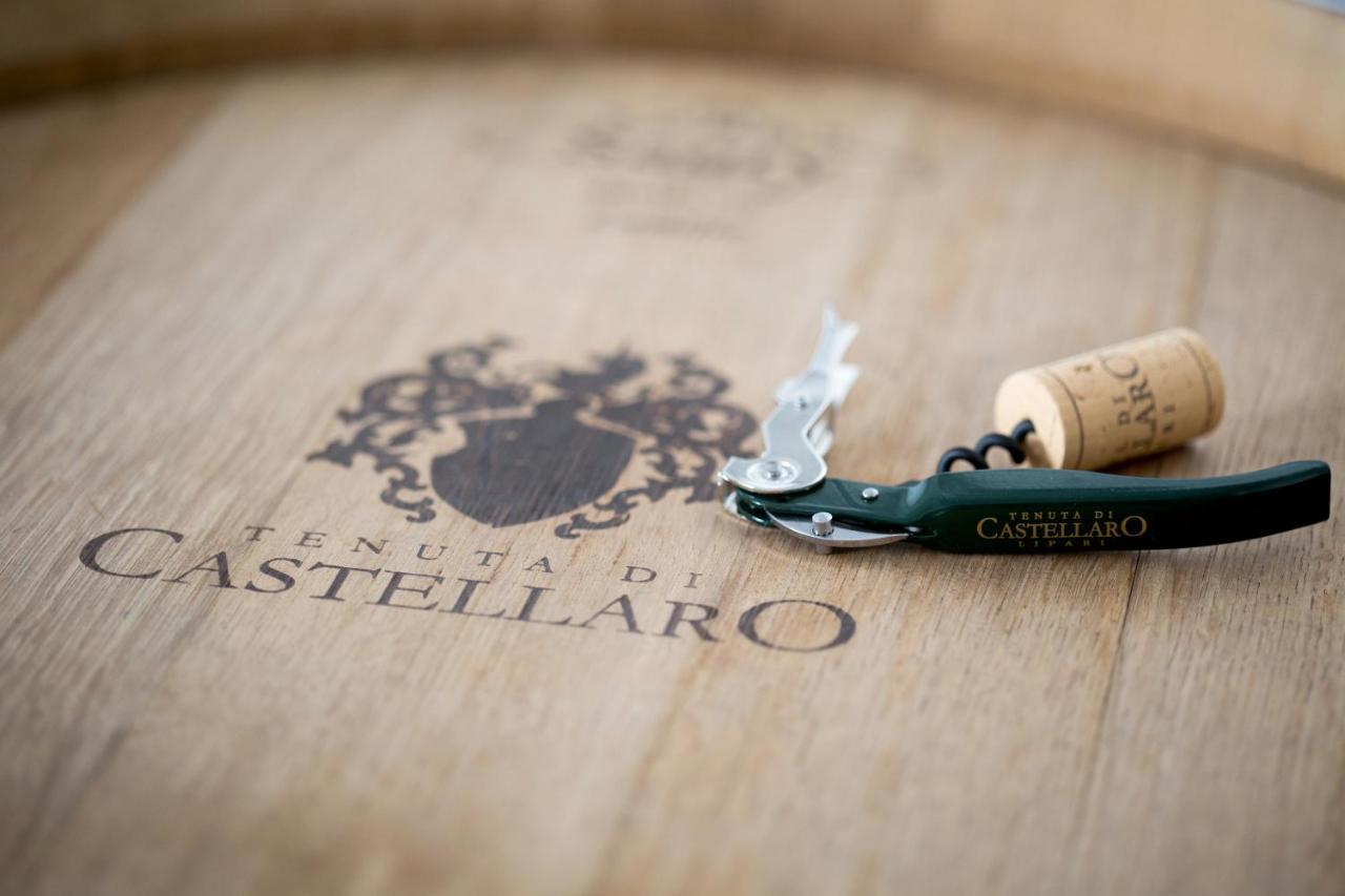 Tenuta Di Castellaro Winery & Resort 리파리 외부 사진
