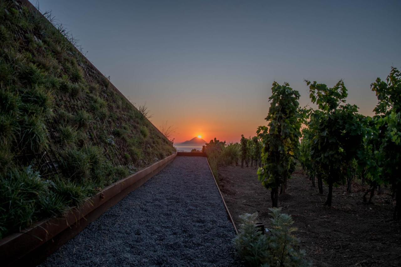 Tenuta Di Castellaro Winery & Resort 리파리 외부 사진